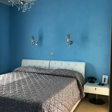 מלון Boutique Blumarin 3*