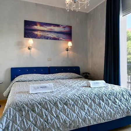 Boutique Blumarin לידו די ג'סולו