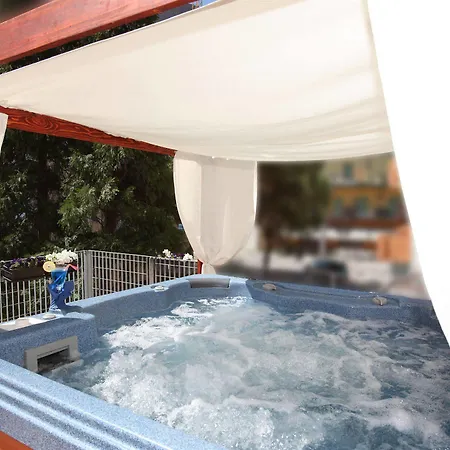 Boutique Blumarin לידו די ג'סולו